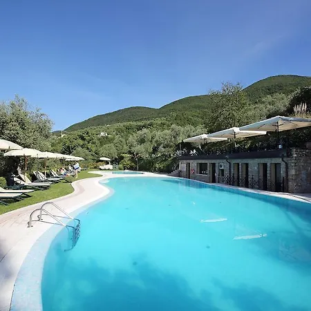 Daire Borgo Gardone Riviera