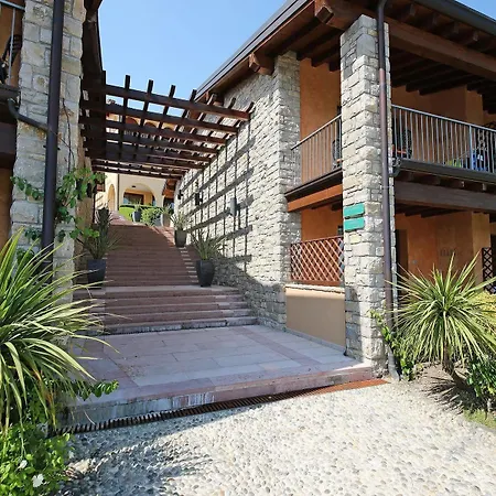 Daire Borgo Gardone Riviera