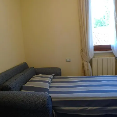 Borgo Apartment Gardone Riviera