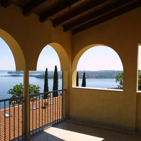 Borgo Daire Gardone Riviera